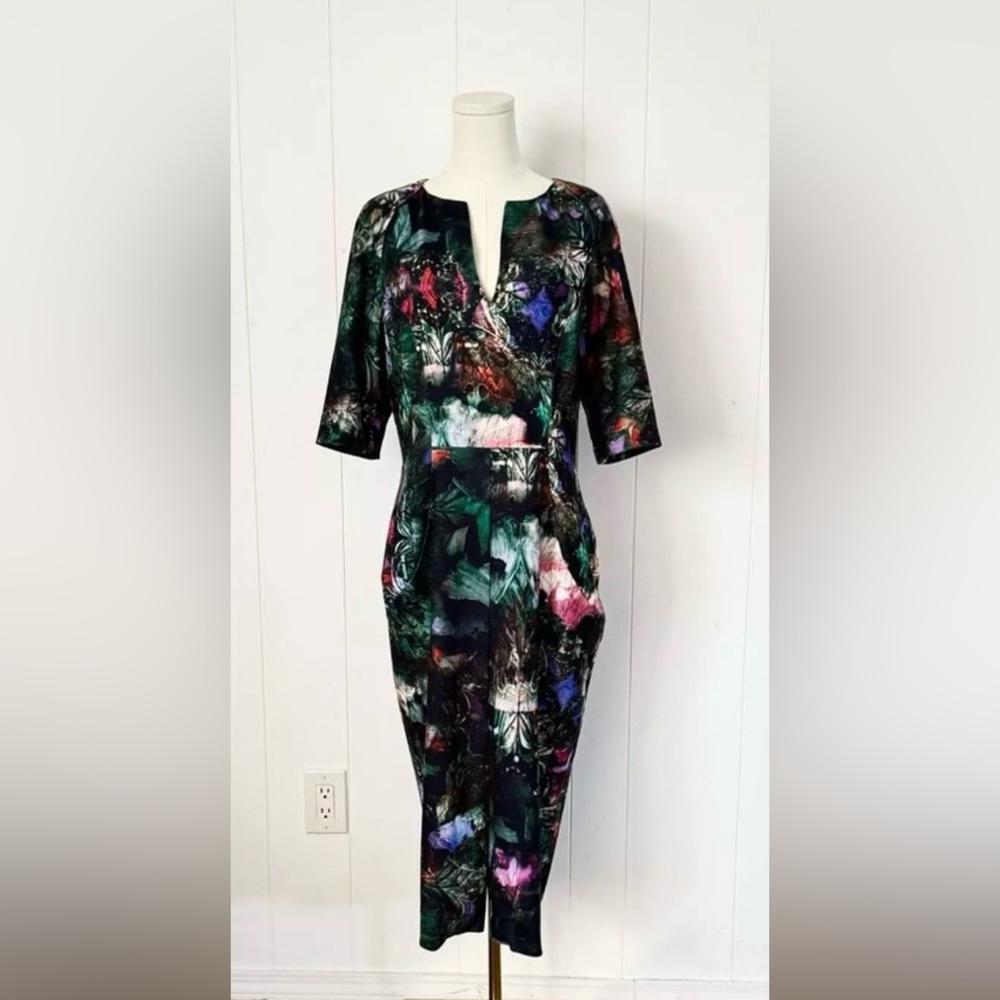 Gorgeous Ted Baker London Iyana Peacock pencil midi dress